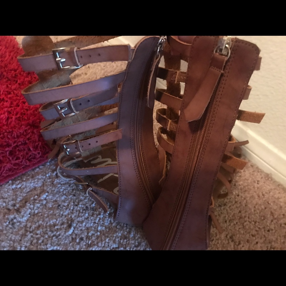 Sandals - Picture 4 of 4